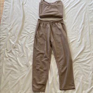 Zara 2-Piece Tan Lounge Set
